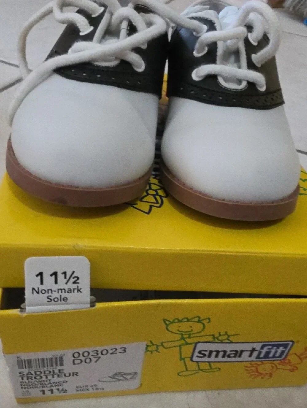 smartfit White and Dark Green Kids Lace-Up Dress Shoes